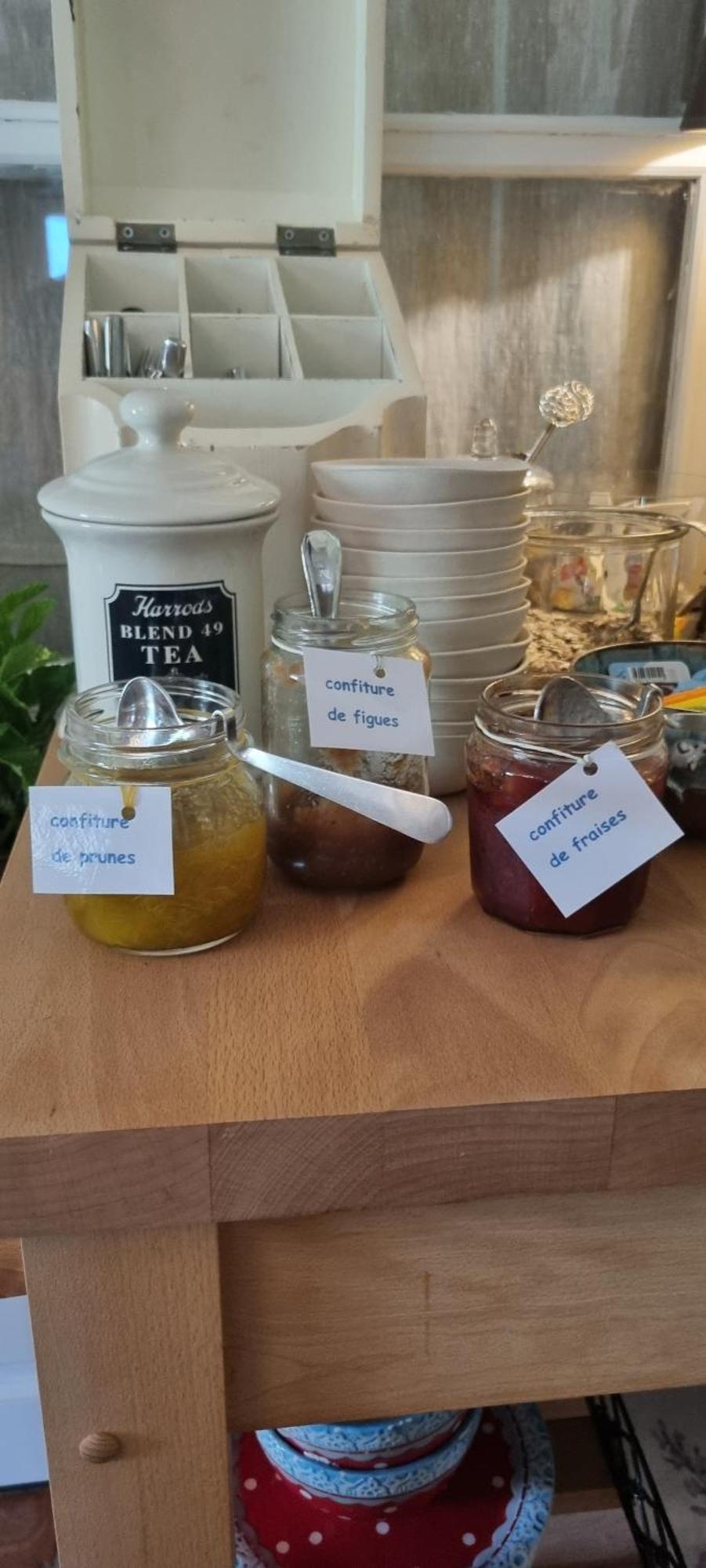 Mas Tulipe De Soie Bed & Breakfast Bevons Eksteriør bilde