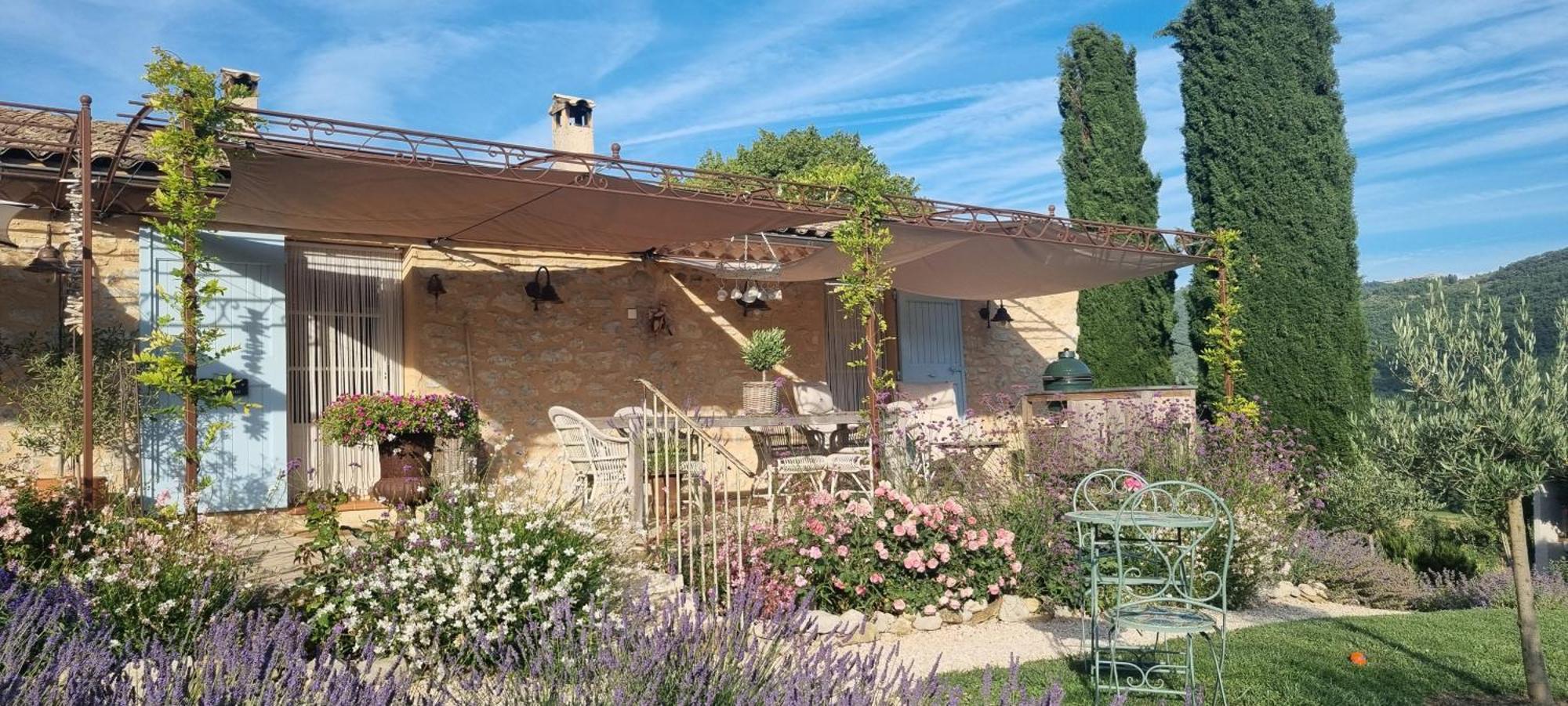 Mas Tulipe De Soie Bed & Breakfast Bevons Eksteriør bilde