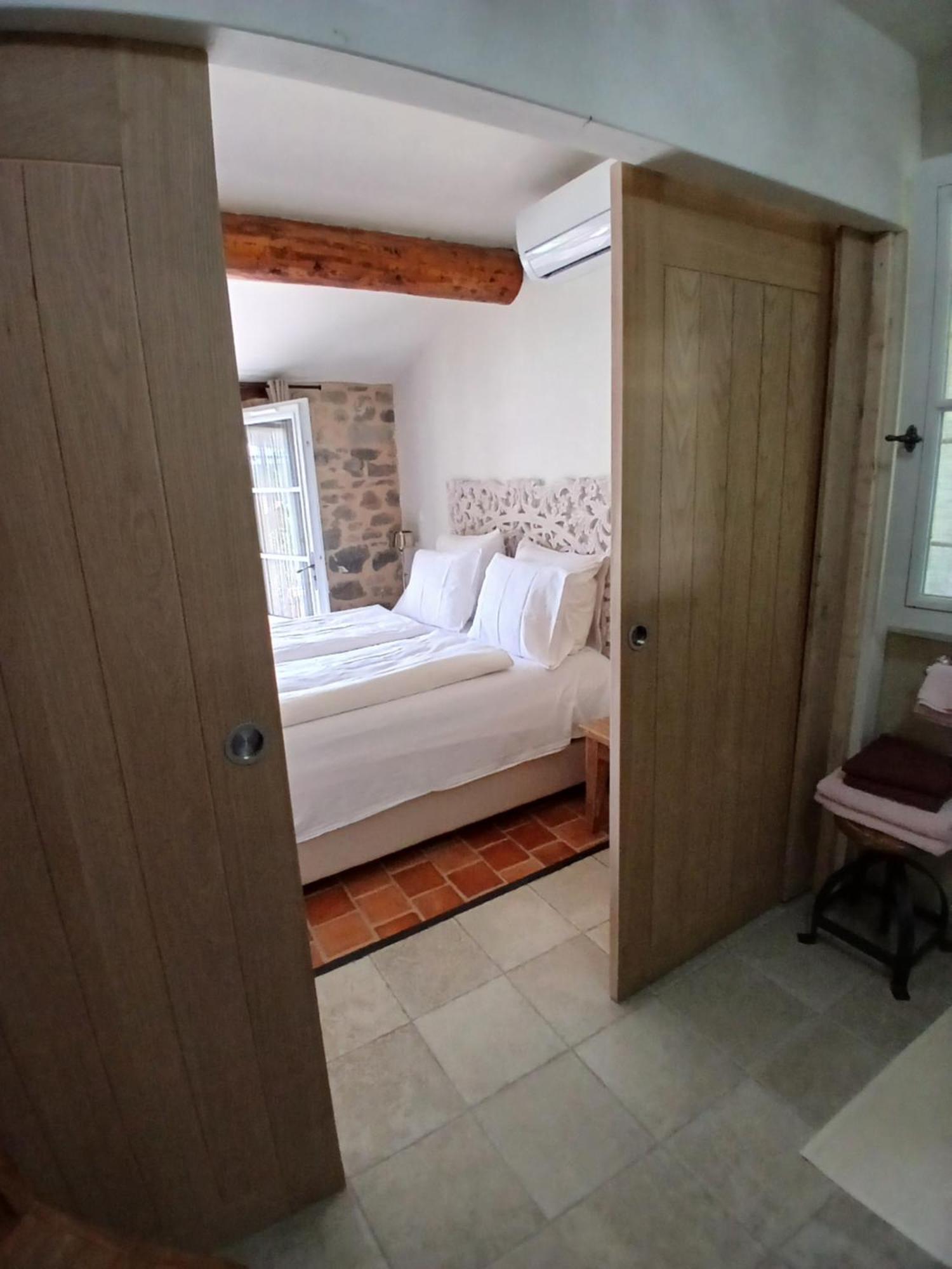 Mas Tulipe De Soie Bed & Breakfast Bevons Eksteriør bilde